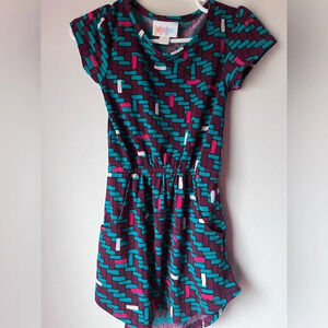 LuLaRoe Mae Dress size 2 all over print with pockets
